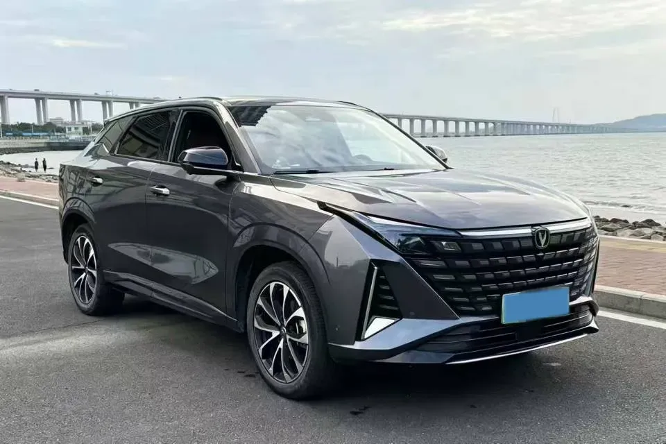 2024 ChangAn UNI-Z 1.5L 98HP L4 E-CVT PHEV 18.4KWH,autocango,china used car exporter,china ev exporter,chinese used car exporter,chinese used ev exporter