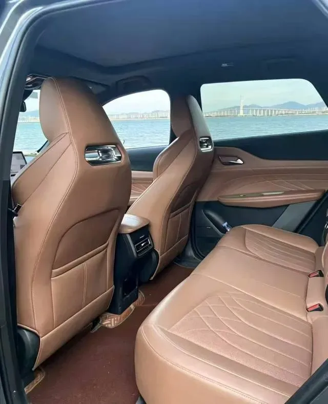 2024 ChangAn UNI-Z 1.5L 98HP L4 E-CVT PHEV 18.4KWH,autocango,china used car exporter,china ev exporter,chinese used car exporter,chinese used ev exporter