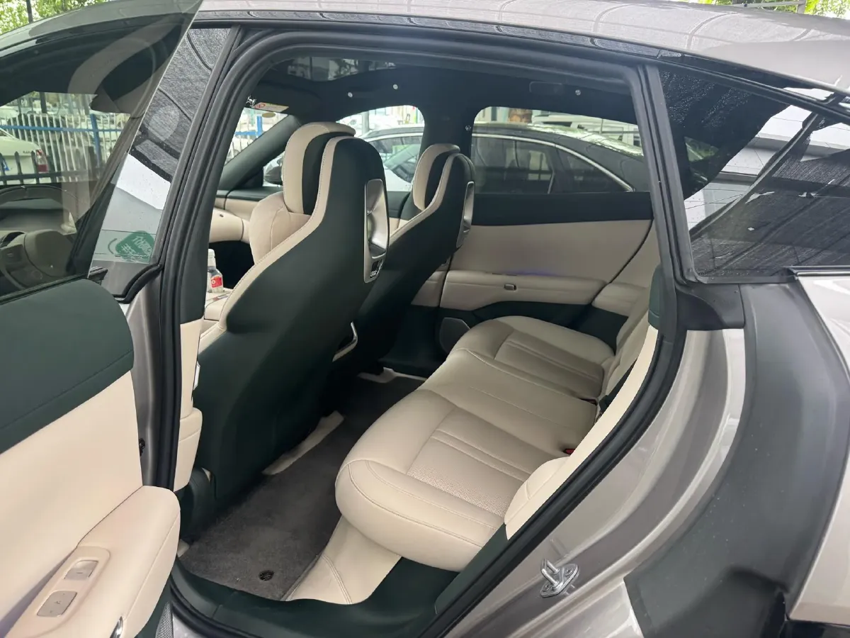 2025 MI YU7 BEV 96.3KWH,autocango,china used car exporter,china ev exporter,chinese used car exporter,chinese used ev exporter