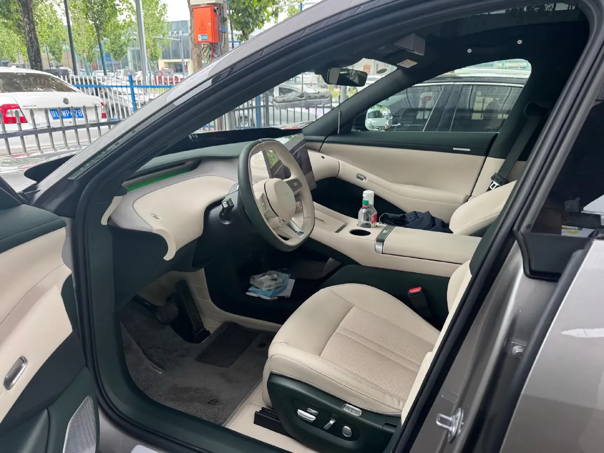 2025 MI YU7 BEV 96.3KWH,autocango,china used car exporter,china ev exporter,chinese used car exporter,chinese used ev exporter