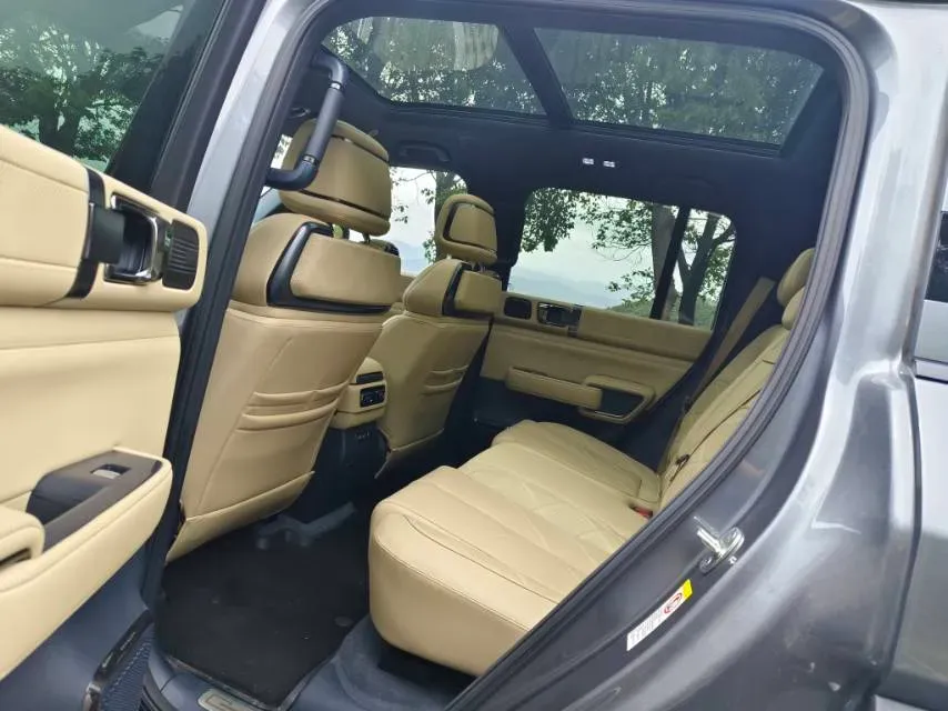 2023 FangChengBao Bao 5 1.5T 194HP L4 E-CVT PHEV 31.8KWH,autocango,china used car exporter,china ev exporter,chinese used car exporter,chinese used ev exporter