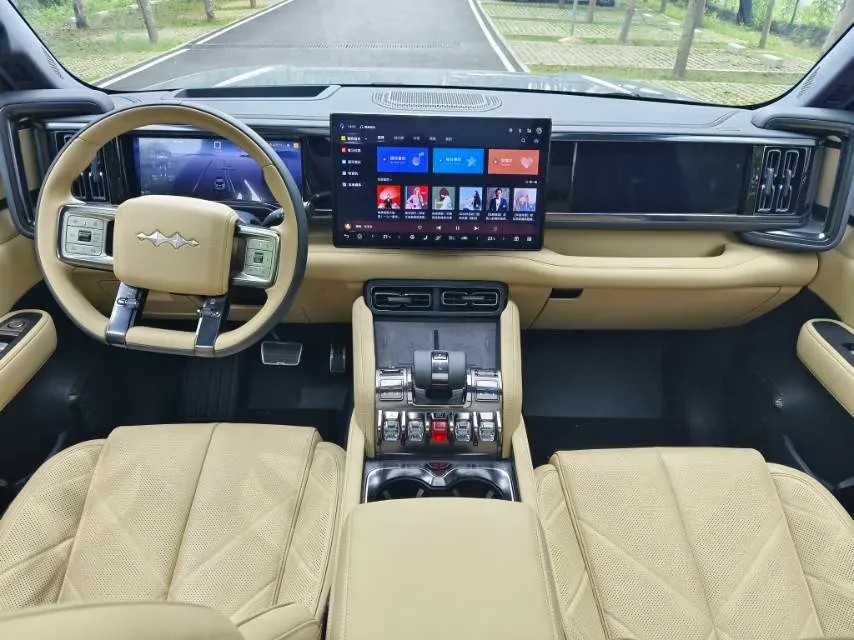 2023 FangChengBao Bao 5 1.5T 194HP L4 E-CVT PHEV 31.8KWH,autocango,china used car exporter,china ev exporter,chinese used car exporter,chinese used ev exporter