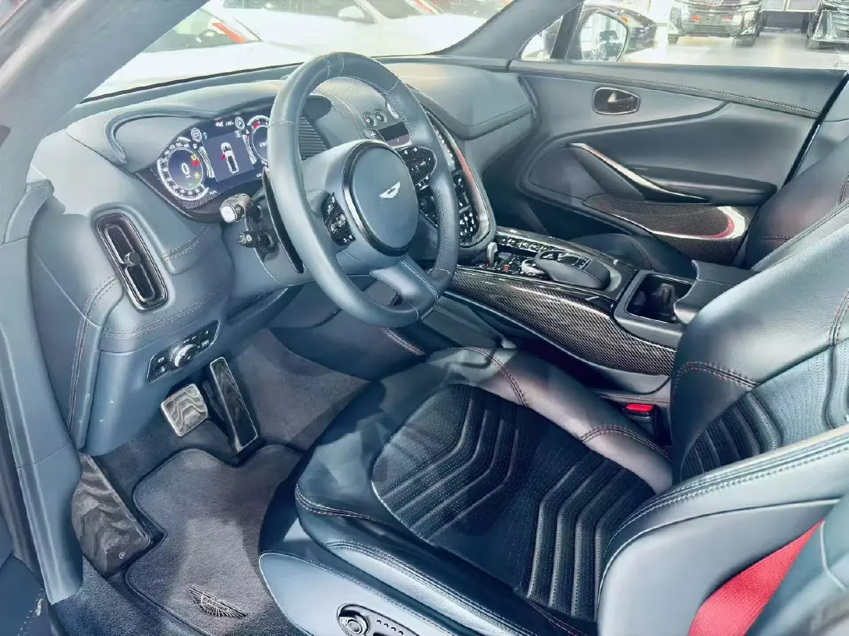 2021 Aston Martin DBX 4.0T 550HP V8 9AT,autocango,china used car exporter,china ev exporter,chinese used car exporter,chinese used ev exporter