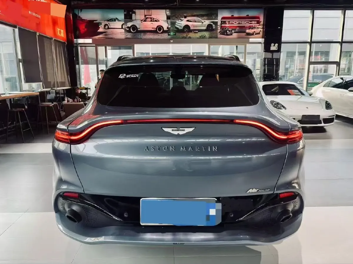 2021 Aston Martin DBX 4.0T 550HP V8 9AT,autocango,china used car exporter,china ev exporter,chinese used car exporter,chinese used ev exporter