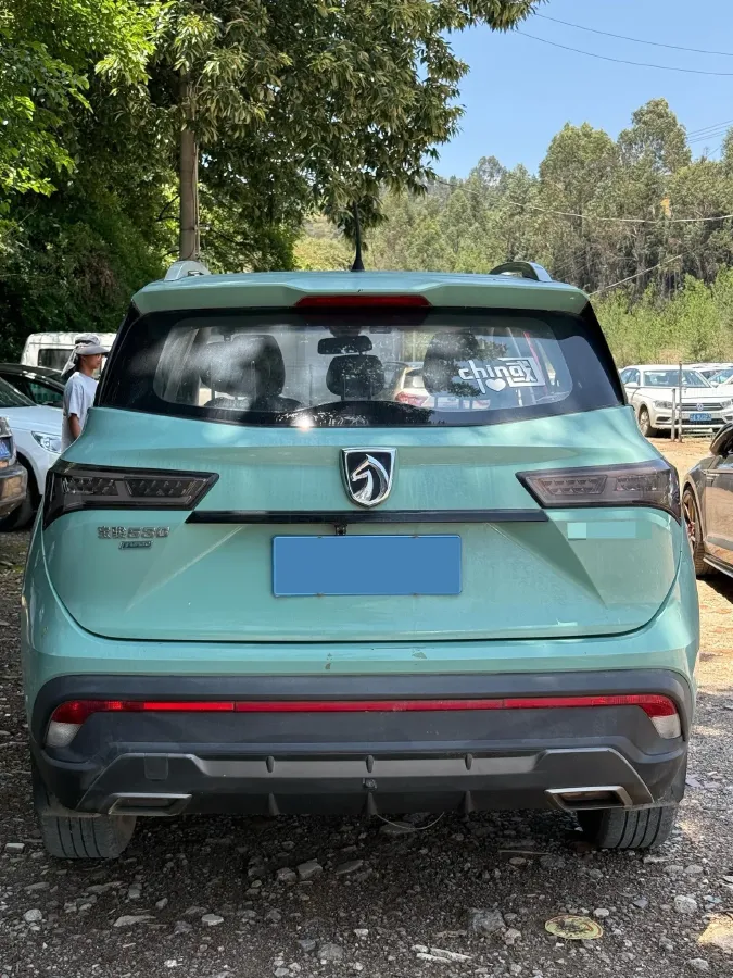 2018 BaoJun 530 1.5T 150HP L4 6MT,autocango,china used car exporter,china ev exporter,chinese used car exporter,chinese used ev exporter