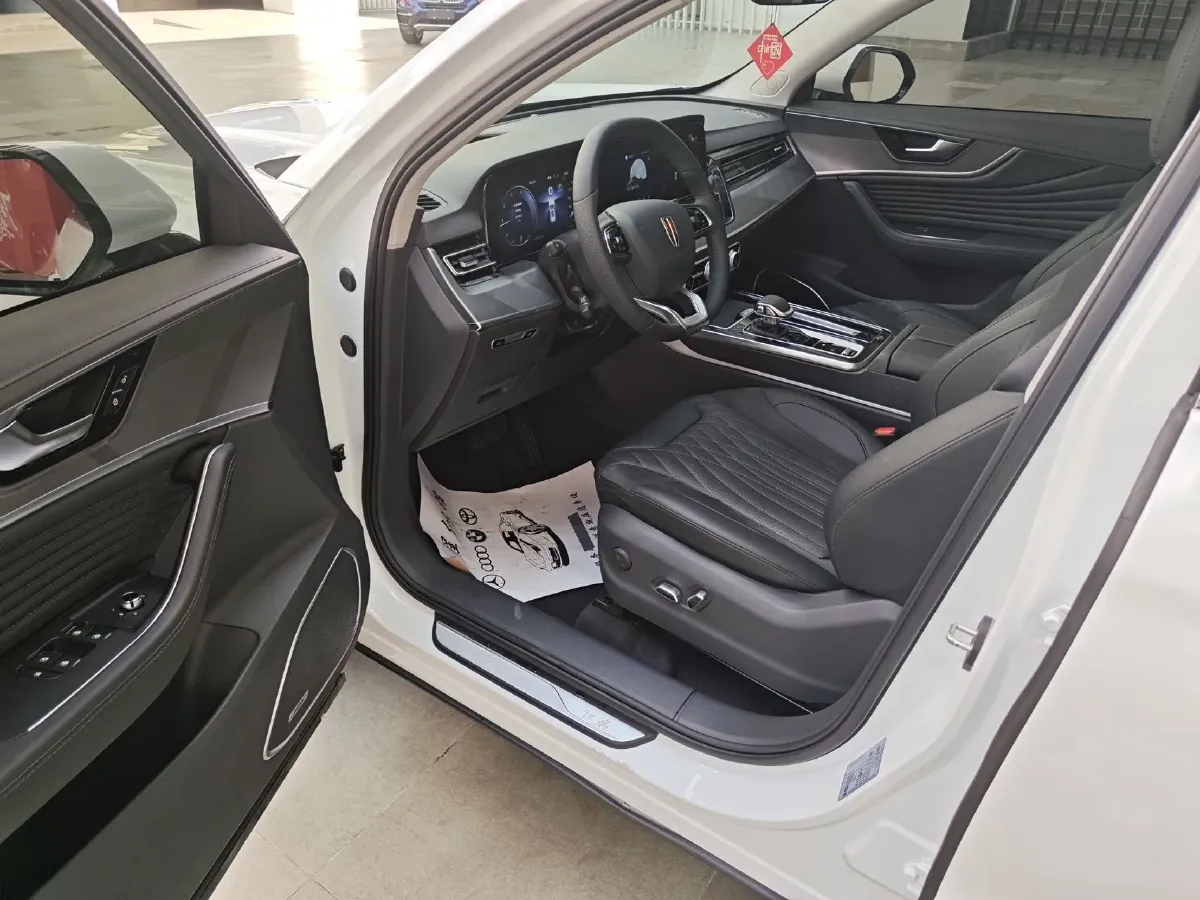 2023 HongQi HS5 2.0T 252HP L4 8AT,autocango,china used car exporter,china ev exporter,chinese used car exporter,chinese used ev exporter