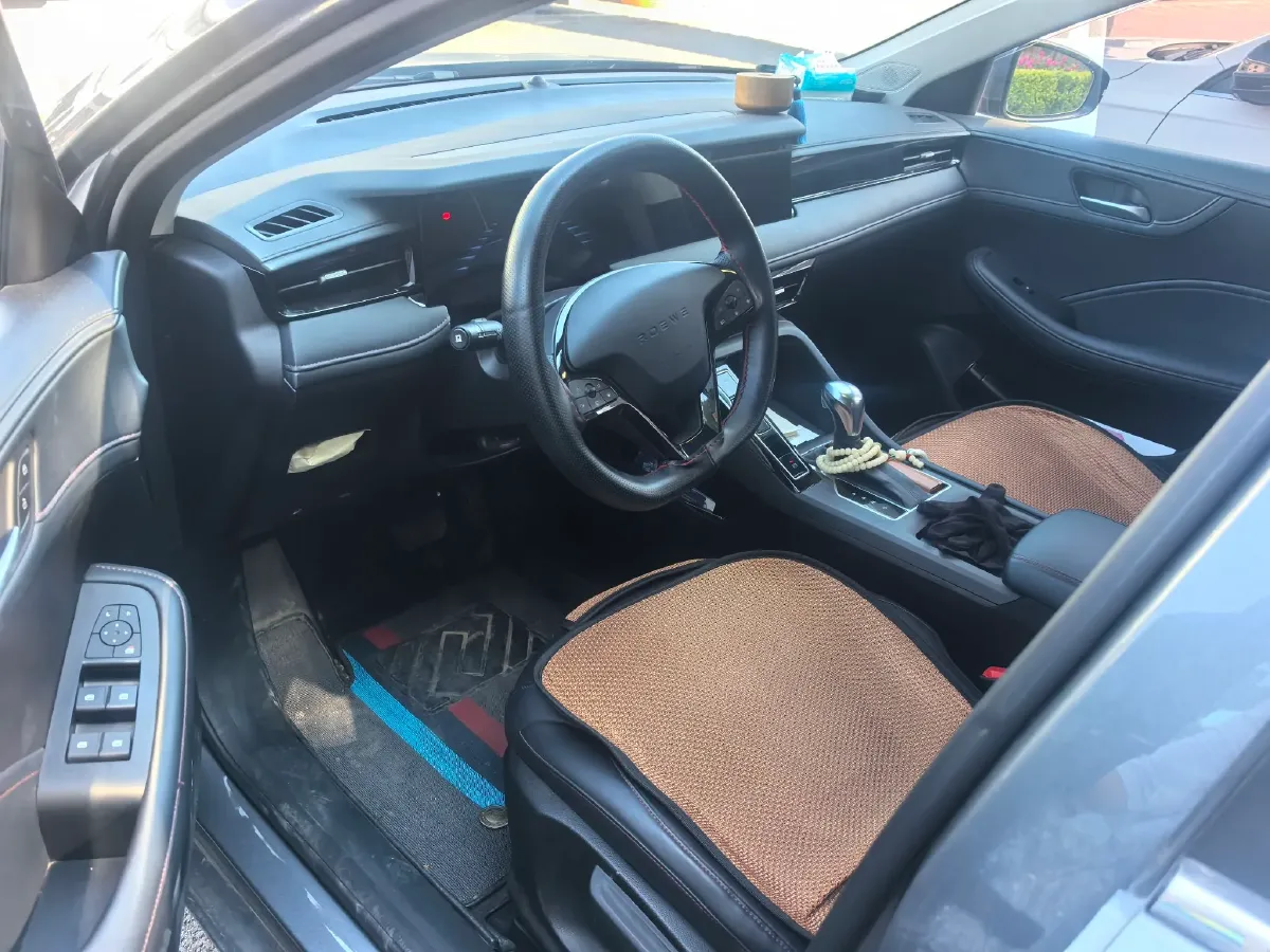 2023 Roewe i5 1.5L 129HP L4 CVT,autocango,china used car exporter,china ev exporter,chinese used car exporter,chinese used ev exporter