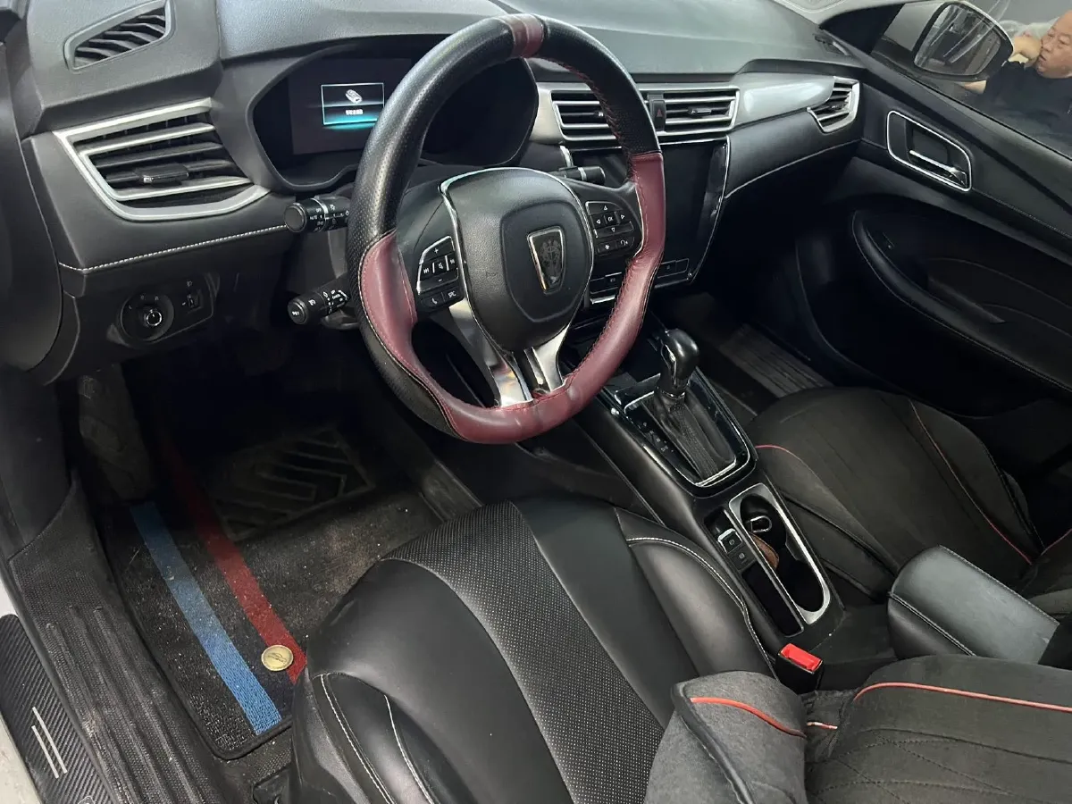 2020 Roewe i5 1.5L 120HP L4 CVT,autocango,china used car exporter,china ev exporter,chinese used car exporter,chinese used ev exporter