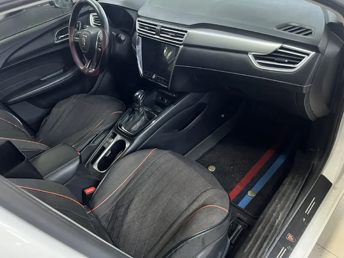 2020 Roewe i5 1.5L 120HP L4 CVT,autocango,china used car exporter,china ev exporter,chinese used car exporter,chinese used ev exporter