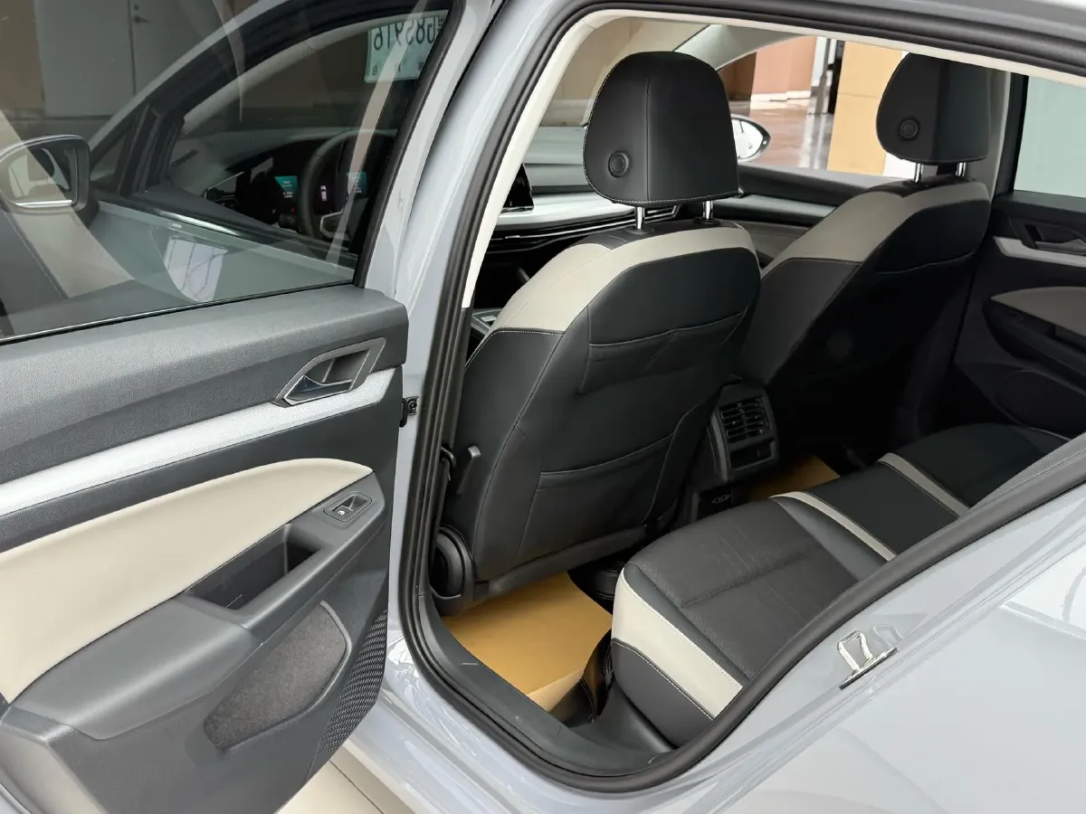 2021 Volkswagen Golf 1.4T 150HP L4 7DCT,autocango,china used car exporter,china ev exporter,chinese used car exporter,chinese used ev exporter