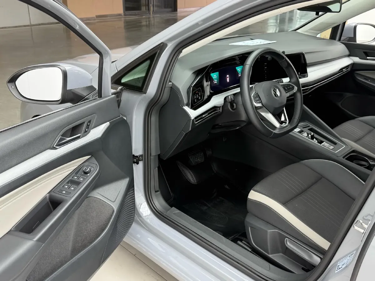 2021 Volkswagen Golf 1.4T 150HP L4 7DCT,autocango,china used car exporter,china ev exporter,chinese used car exporter,chinese used ev exporter