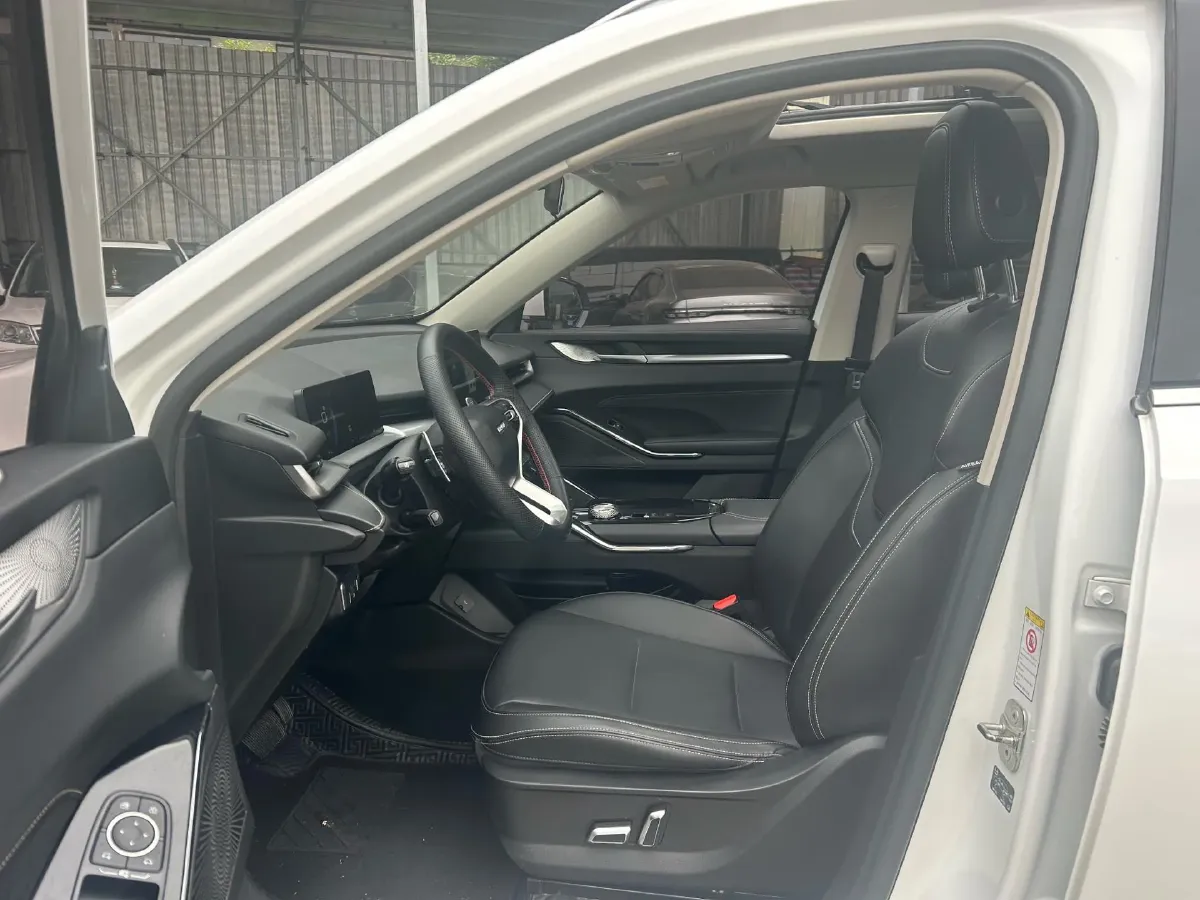 2021 Haval H6 2.0T 211HP L4 7DCT,autocango,china used car exporter,china ev exporter,chinese used car exporter,chinese used ev exporter