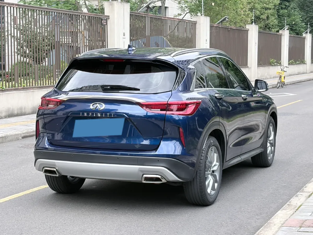 2022 Infiniti QX50 2.0T 245HP L4 CVT,autocango,china used car exporter,china ev exporter,chinese used car exporter,chinese used ev exporter