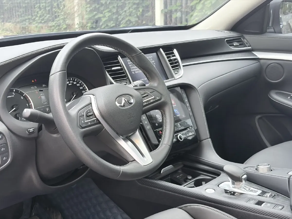2022 Infiniti QX50 2.0T 245HP L4 CVT,autocango,china used car exporter,china ev exporter,chinese used car exporter,chinese used ev exporter