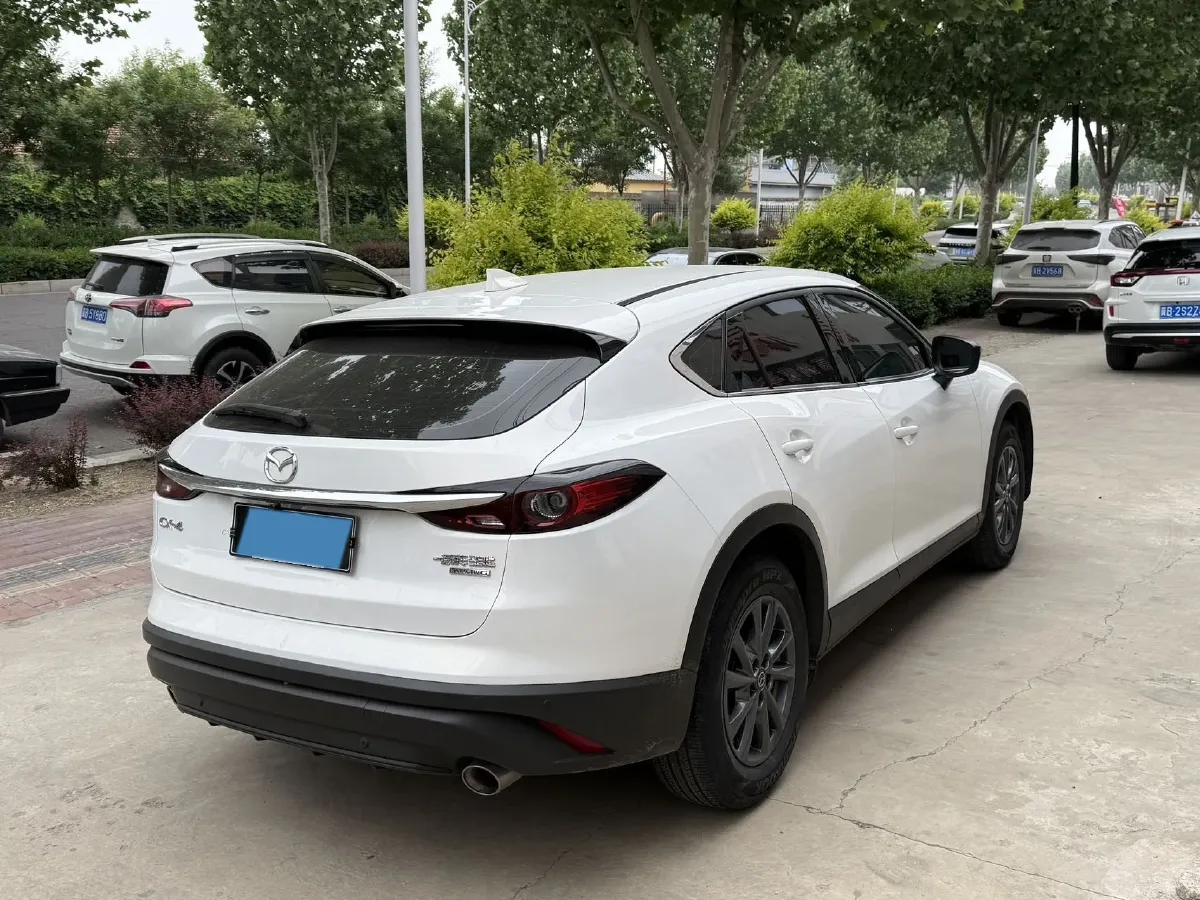 2021 Mazda CX-4 2.0L 158HP L4 6AT,autocango,china used car exporter,china ev exporter,chinese used car exporter,chinese used ev exporter