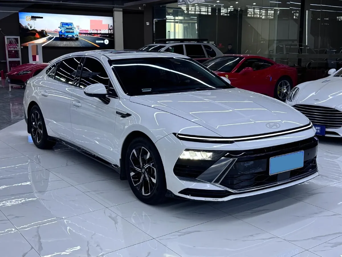 2024 Hyundai Sonata 1.5T 170HP L4 8AT,autocango,china used car exporter,china ev exporter,chinese used car exporter,chinese used ev exporter