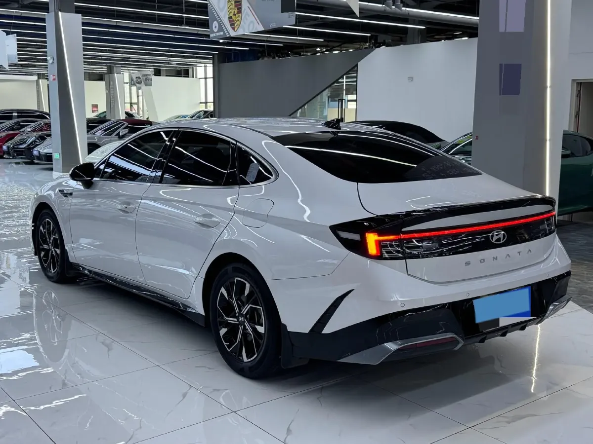 2024 Hyundai Sonata 1.5T 170HP L4 8AT,autocango,china used car exporter,china ev exporter,chinese used car exporter,chinese used ev exporter