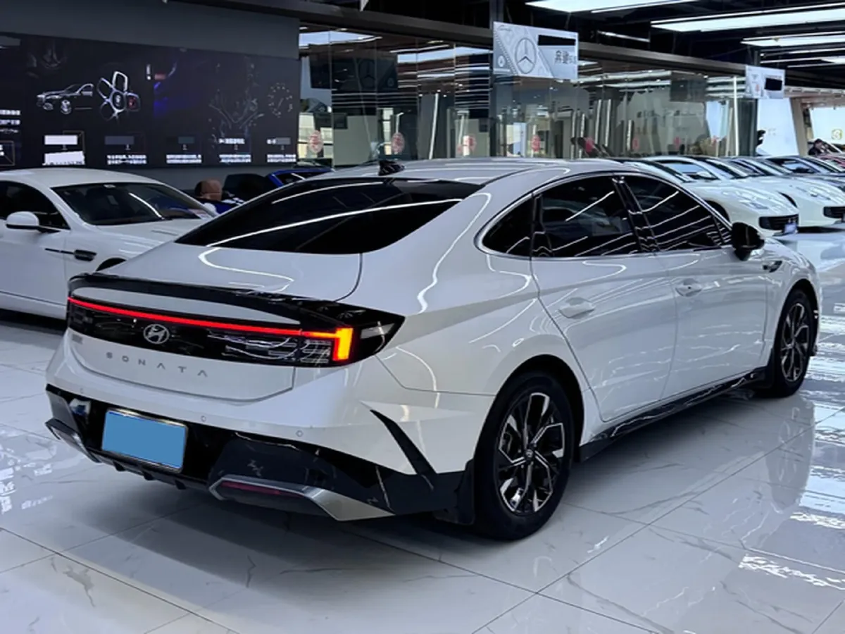 2024 Hyundai Sonata 1.5T 170HP L4 8AT,autocango,china used car exporter,china ev exporter,chinese used car exporter,chinese used ev exporter