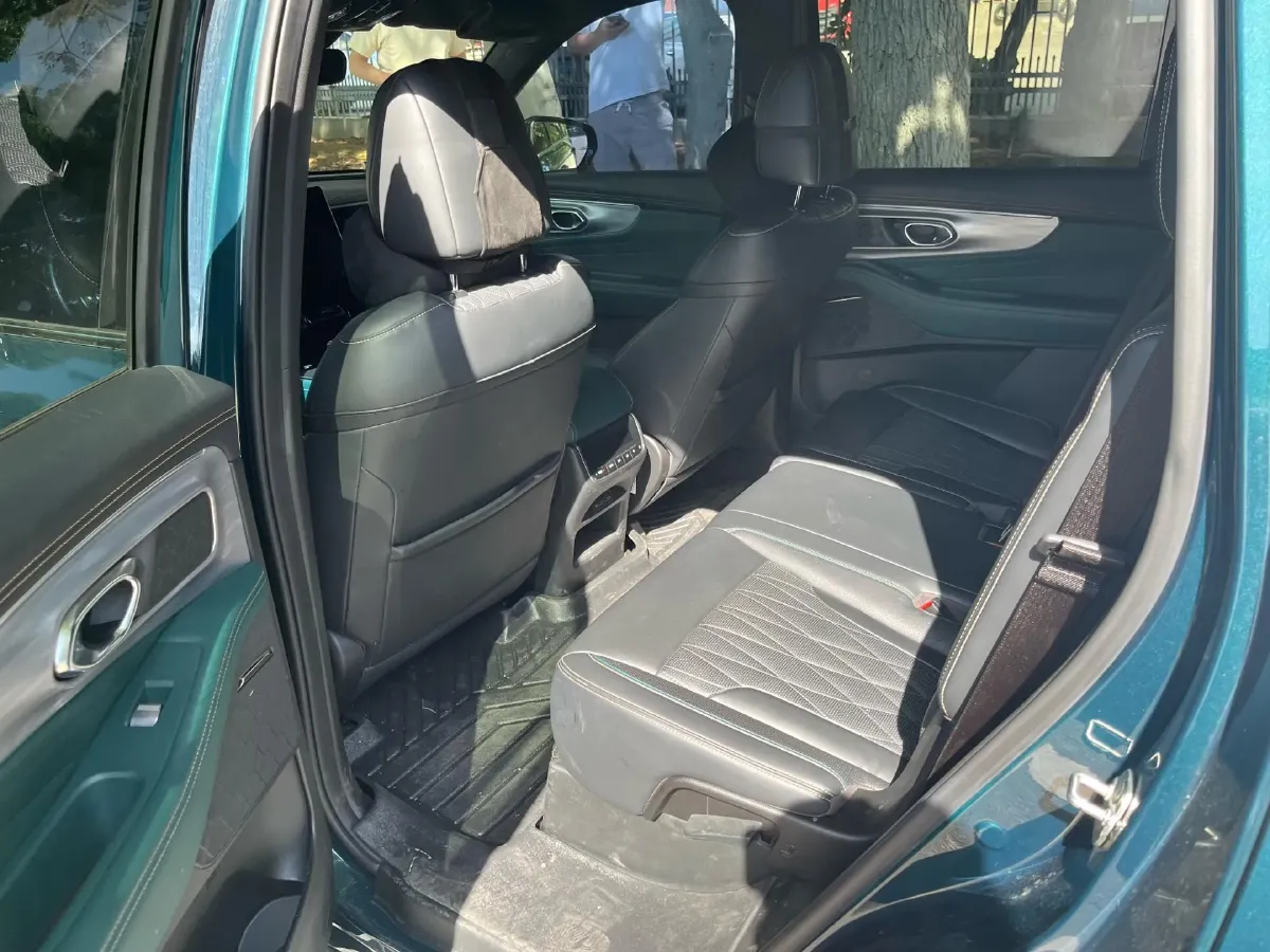 2022 GAC Trumpchi GS8 2.0T 252HP L4 8AT,autocango,china used car exporter,china ev exporter,chinese used car exporter,chinese used ev exporter