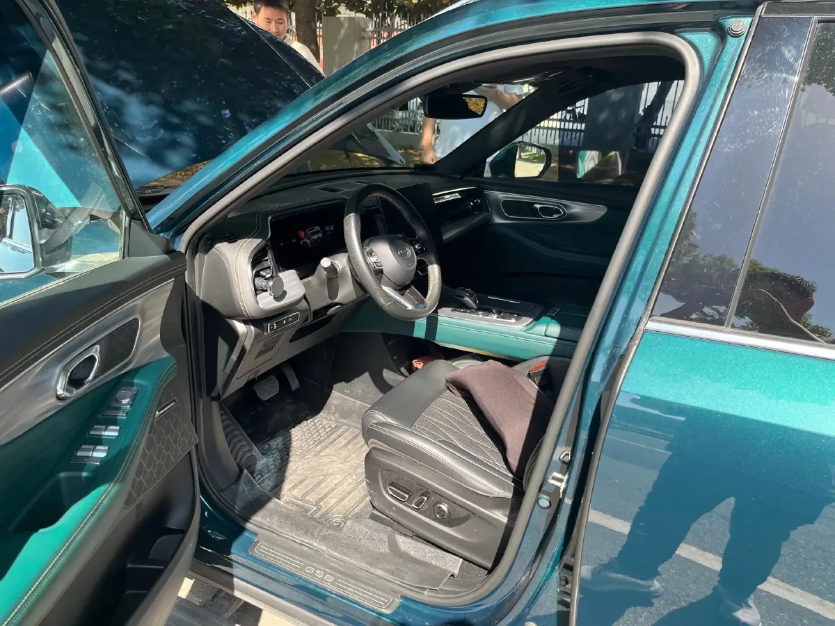 2022 GAC Trumpchi GS8 2.0T 252HP L4 8AT,autocango,china used car exporter,china ev exporter,chinese used car exporter,chinese used ev exporter