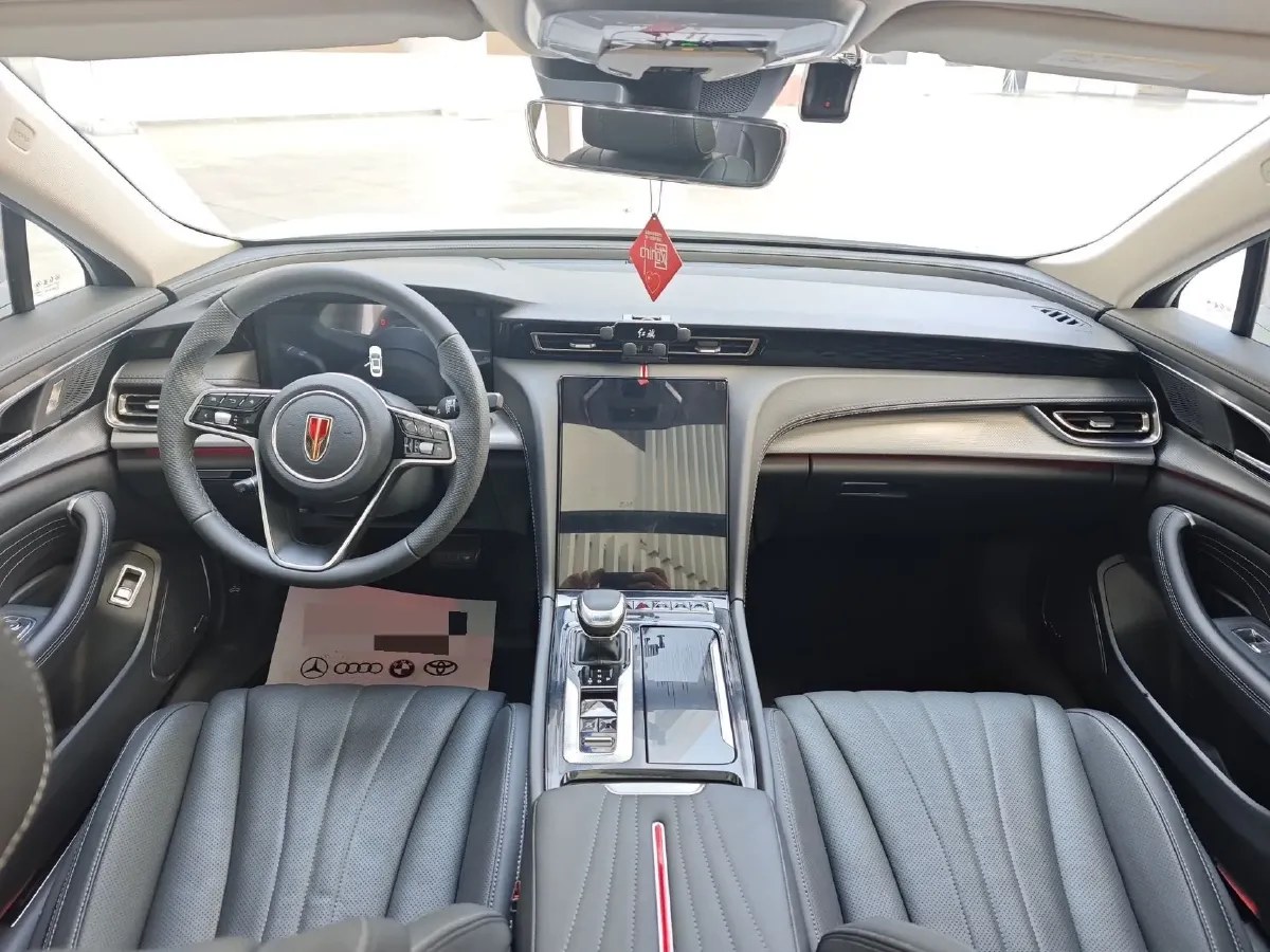 2024 HongQi H5 2.0T 224HP L4 8AT,autocango,china used car exporter,china ev exporter,chinese used car exporter,chinese used ev exporter