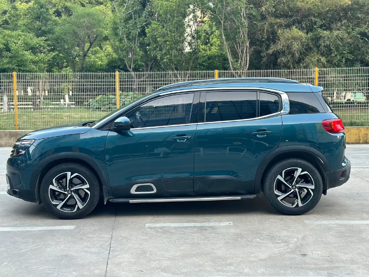 2020 Citroen C5 Aircross 1.8T 211HP L4 8AT,autocango,china used car exporter,china ev exporter,chinese used car exporter,chinese used ev exporter