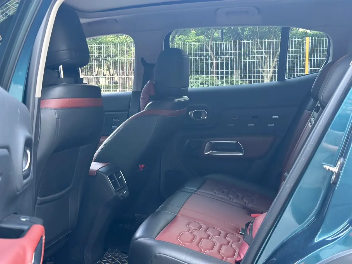 2020 Citroen C5 Aircross 1.8T 211HP L4 8AT,autocango,china used car exporter,china ev exporter,chinese used car exporter,chinese used ev exporter