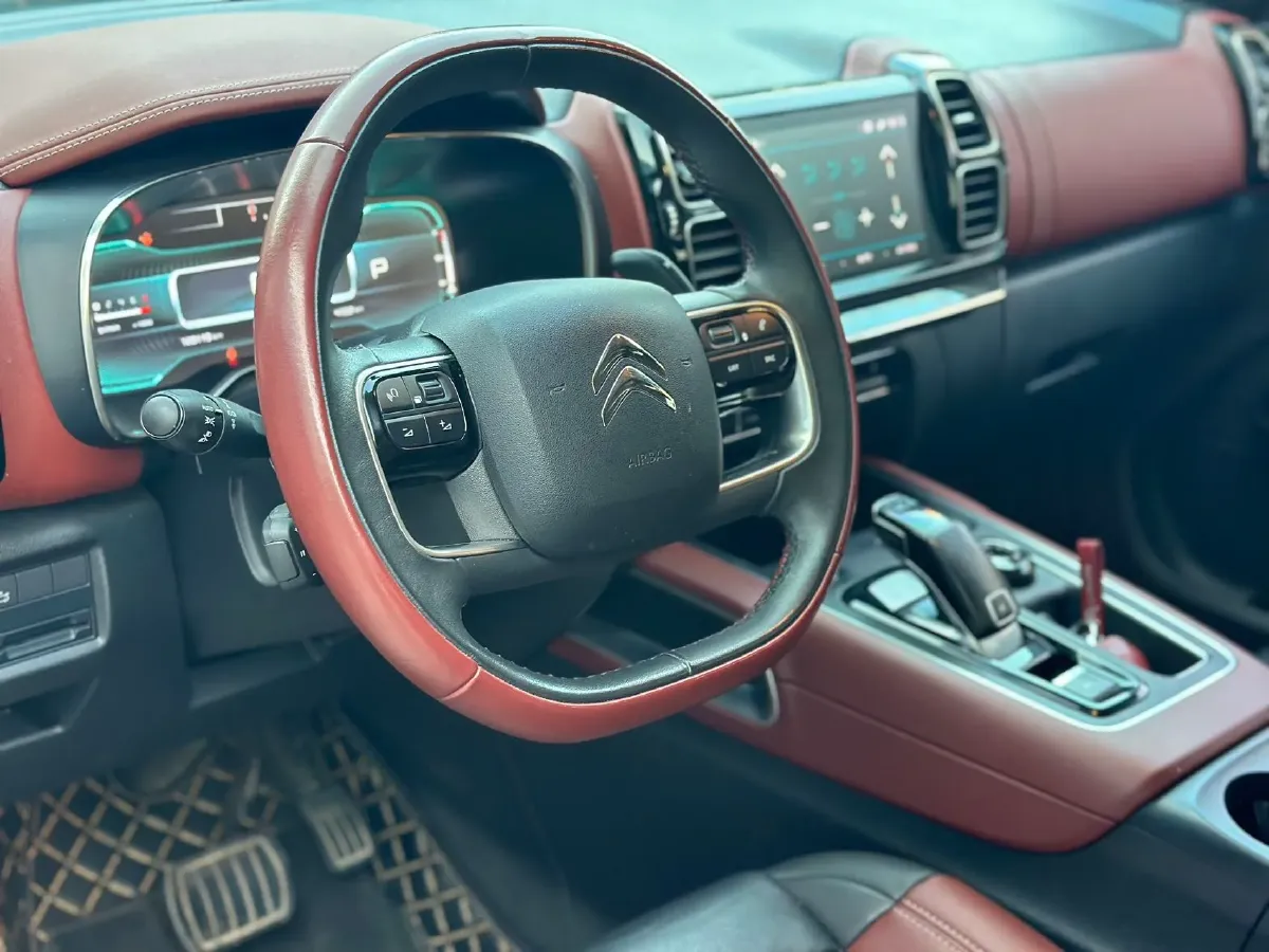 2020 Citroen C5 Aircross 1.8T 211HP L4 8AT,autocango,china used car exporter,china ev exporter,chinese used car exporter,chinese used ev exporter