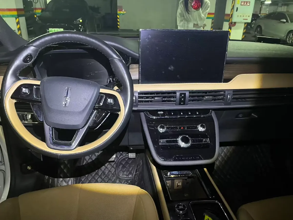 2022 Lincoln Corsair 2.0T 245HP L4 8AT,autocango,china used car exporter,china ev exporter,chinese used car exporter,chinese used ev exporter