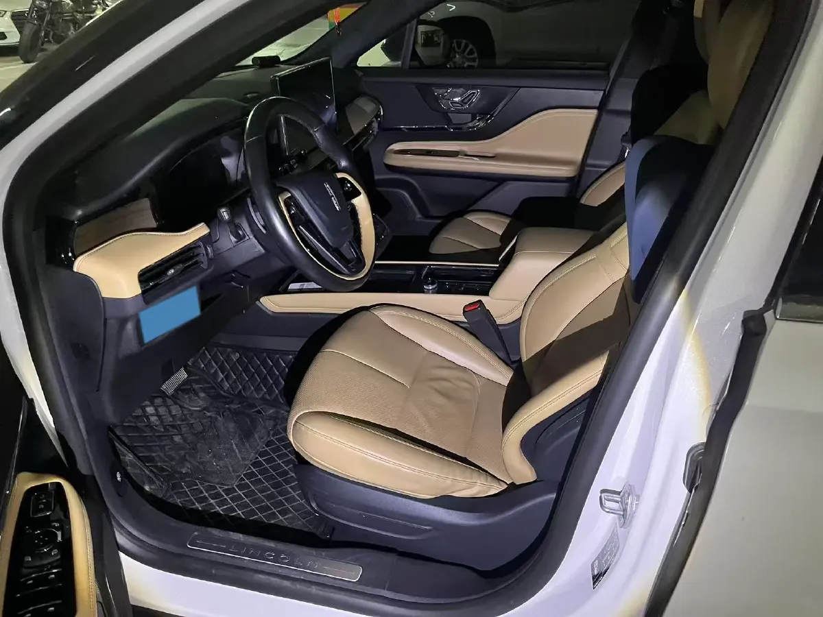 2022 Lincoln Corsair 2.0T 245HP L4 8AT,autocango,china used car exporter,china ev exporter,chinese used car exporter,chinese used ev exporter