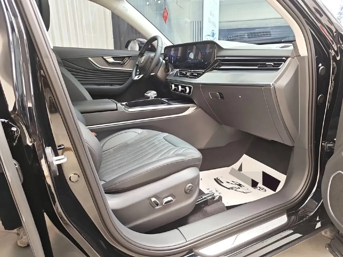 2023 HongQi HS5 2.0T 252HP L4 8AT,autocango,china used car exporter,china ev exporter,chinese used car exporter,chinese used ev exporter