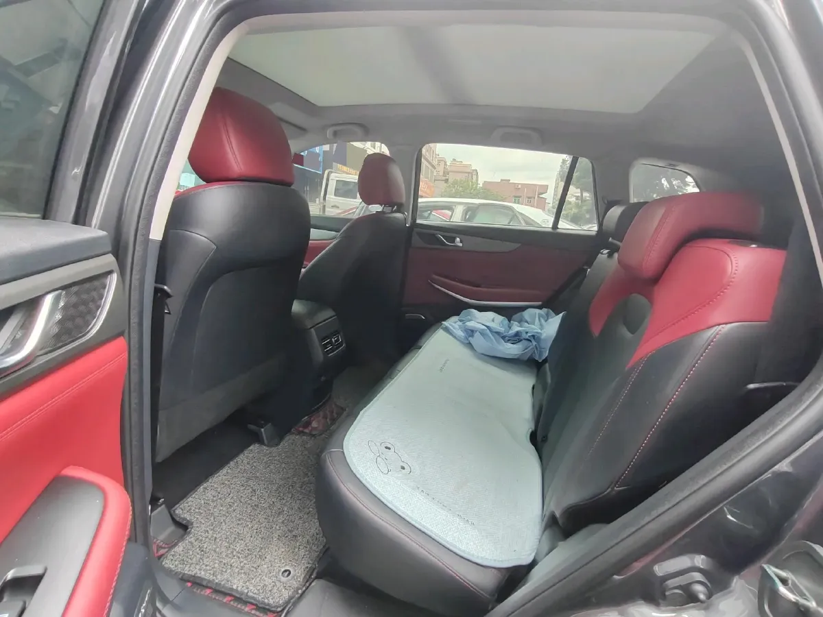 2023 ChangAn CS75 1.5T 188HP L4 7DCT,autocango,china used car exporter,china ev exporter,chinese used car exporter,chinese used ev exporter