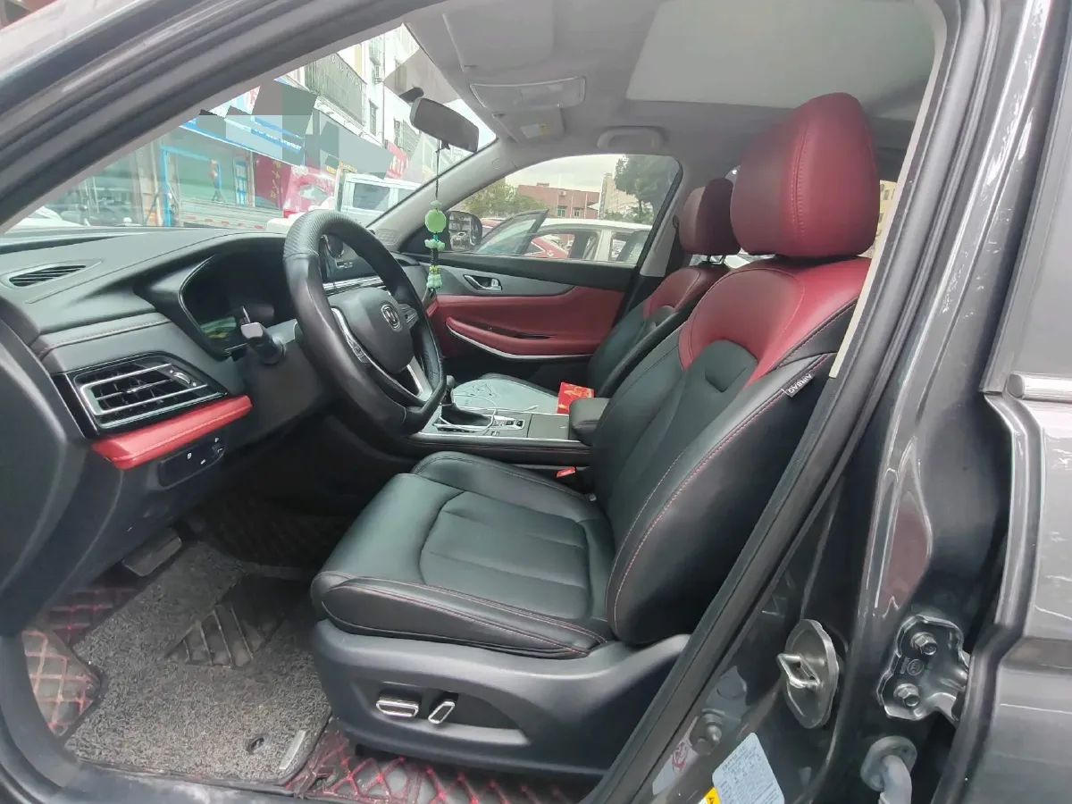 2023 ChangAn CS75 1.5T 188HP L4 7DCT,autocango,china used car exporter,china ev exporter,chinese used car exporter,chinese used ev exporter