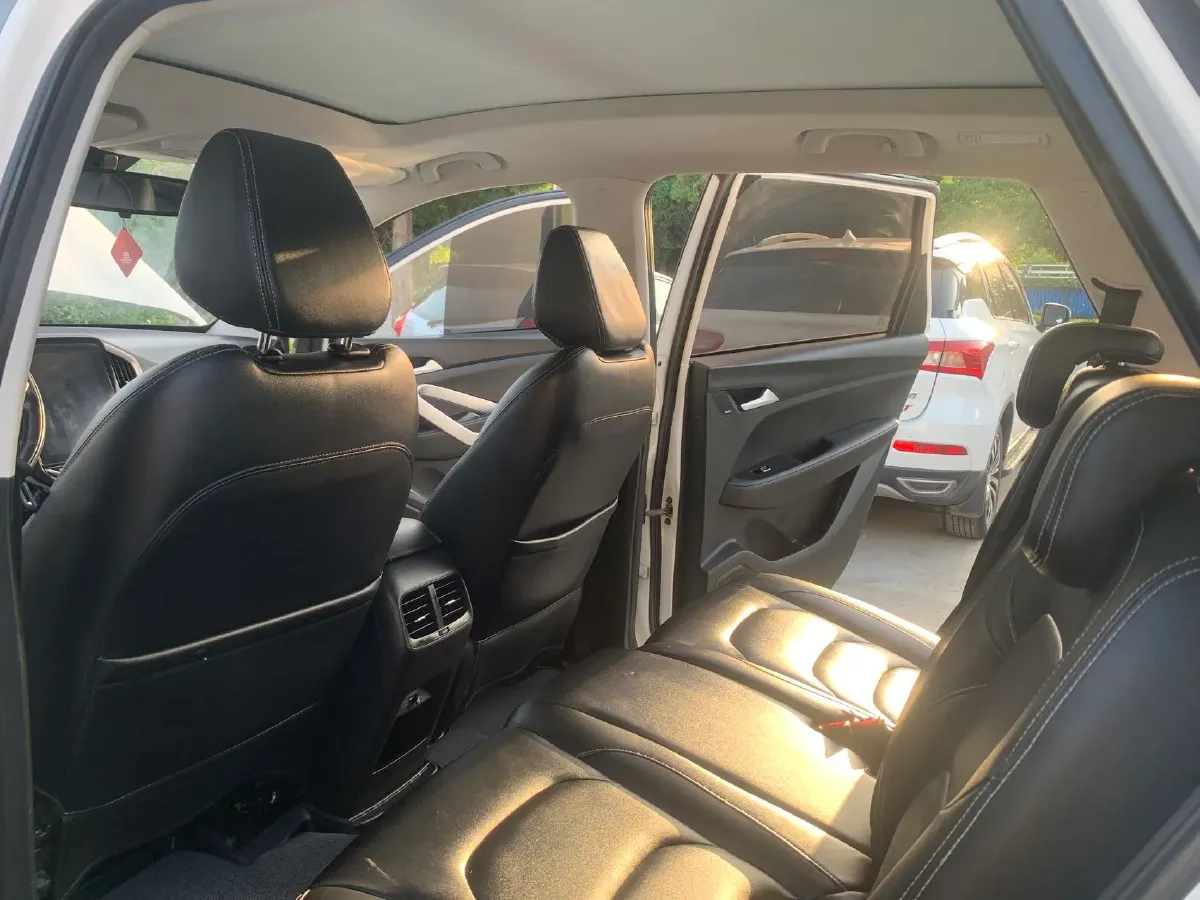 2020 HanTeng X5 1.5T 156HP L4 6AT,autocango,china used car exporter,china ev exporter,chinese used car exporter,chinese used ev exporter