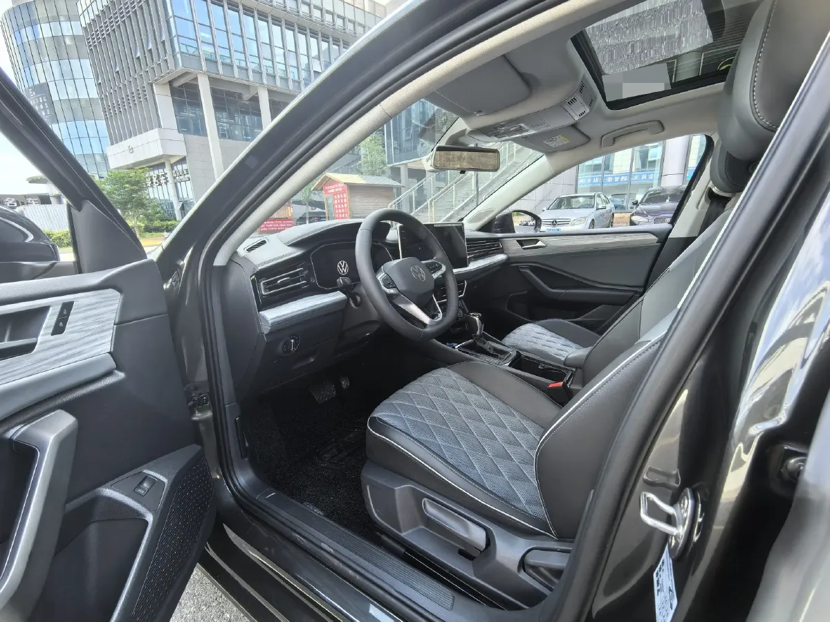 2023 Volkswagen Sagitar 1.5T 160HP L4 7DCT,autocango,china used car exporter,china ev exporter,chinese used car exporter,chinese used ev exporter