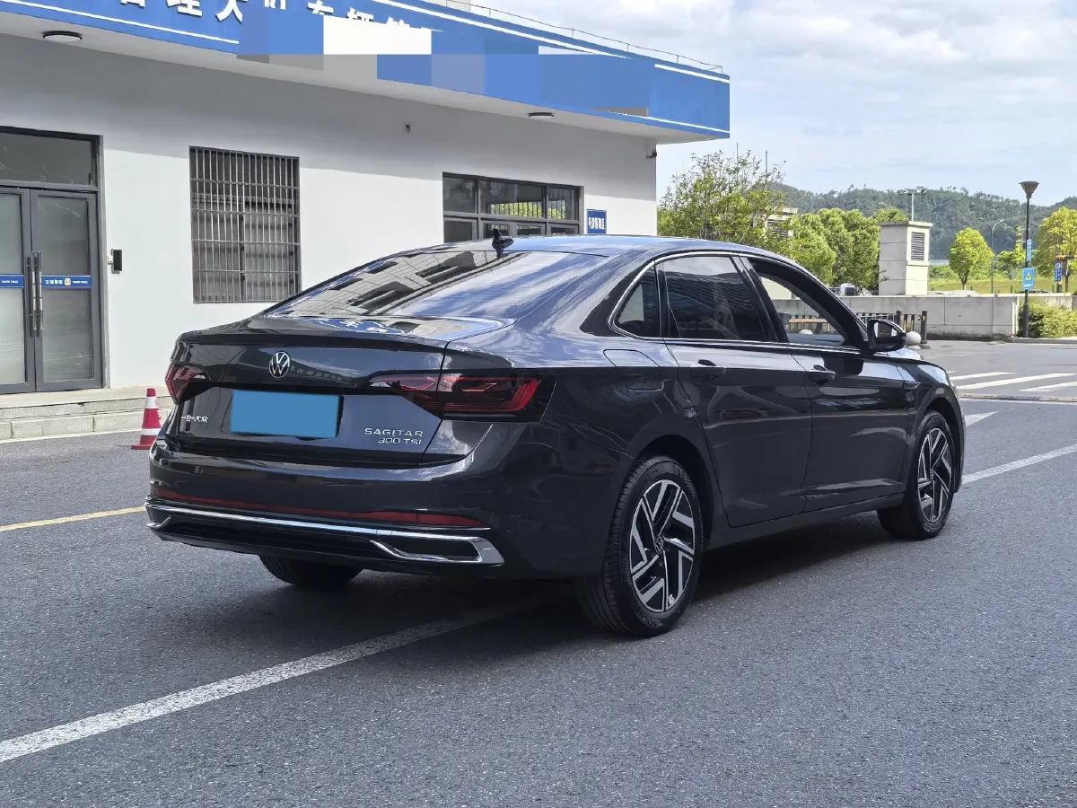 2023 Volkswagen Sagitar 1.5T 160HP L4 7DCT,autocango,china used car exporter,china ev exporter,chinese used car exporter,chinese used ev exporter