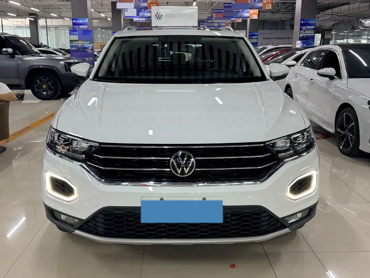 2022 Volkswagen T-Roc 1.4T 150HP L4 7DCT,autocango,china used car exporter,china ev exporter,chinese used car exporter,chinese used ev exporter