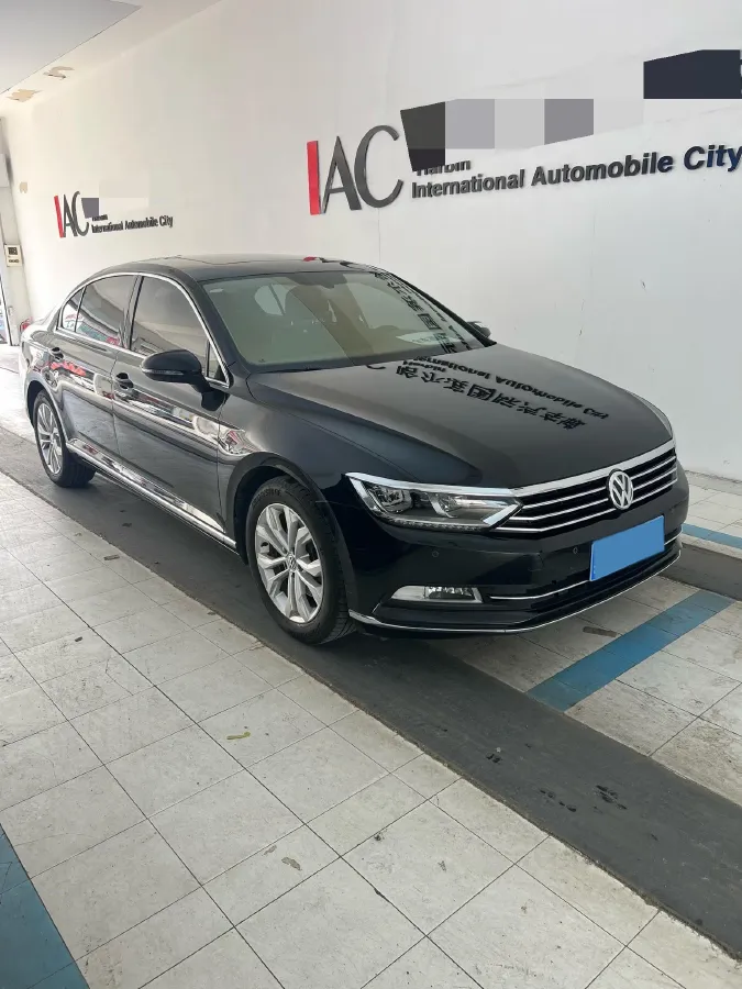 2018 Volkswagen Magotan 1.8T 180HP L4 7DCT,autocango,china used car exporter,china ev exporter,chinese used car exporter,chinese used ev exporter