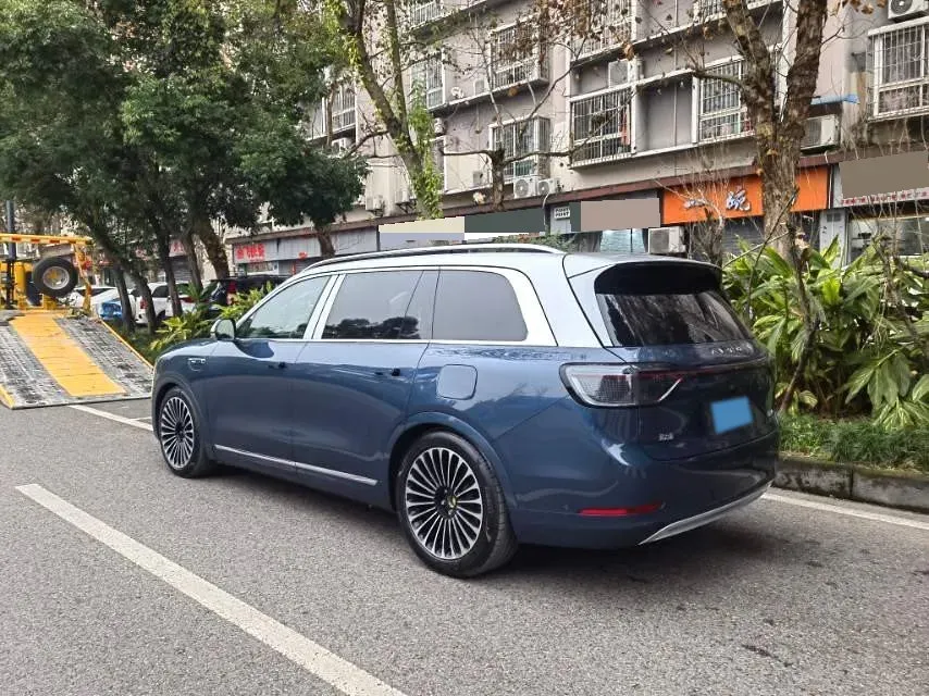 2024 AITO AITO M9 1.5T 152HP L4 REEV 42KWH,autocango,china used car exporter,china ev exporter,chinese used car exporter,chinese used ev exporter