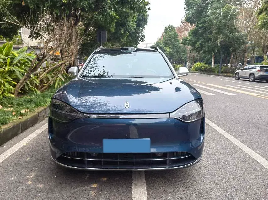2024 AITO AITO M9 1.5T 152HP L4 REEV 42KWH,autocango,china used car exporter,china ev exporter,chinese used car exporter,chinese used ev exporter