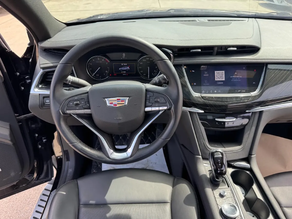 2021 Cadillac XT6 2.0T 237HP L4 9AT,autocango,china used car exporter,china ev exporter,chinese used car exporter,chinese used ev exporter
