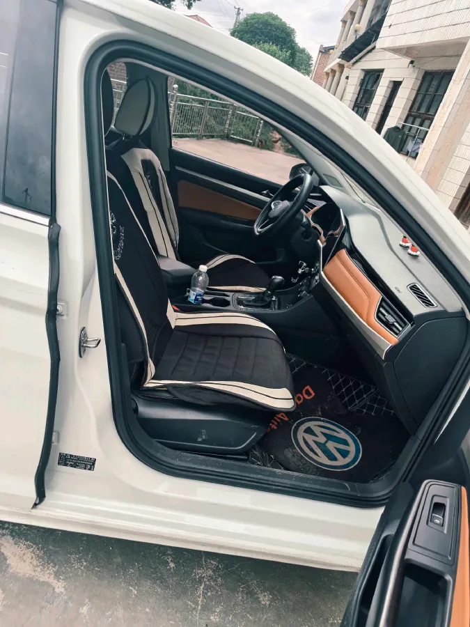2023 Volkswagen Bora 1.2T 116HP L4 7DCT,autocango,china used car exporter,china ev exporter,chinese used car exporter,chinese used ev exporter