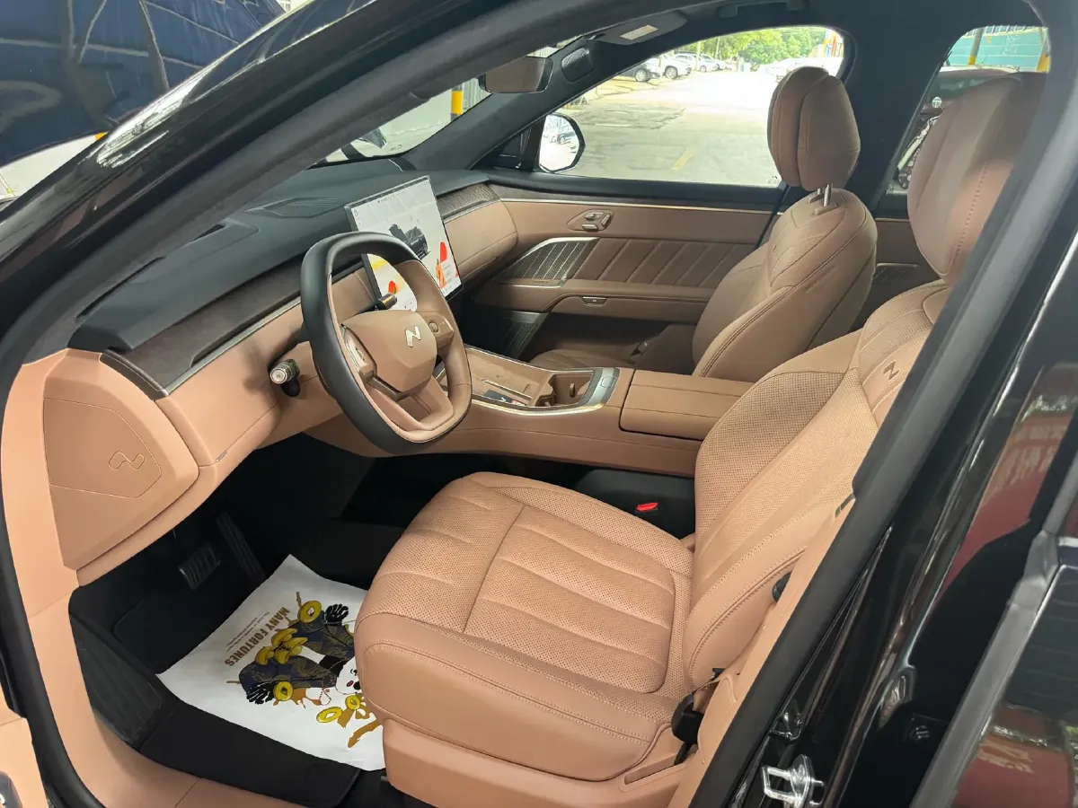 2025 ONVO L90 BEV,autocango,china used car exporter,china ev exporter,chinese used car exporter,chinese used ev exporter