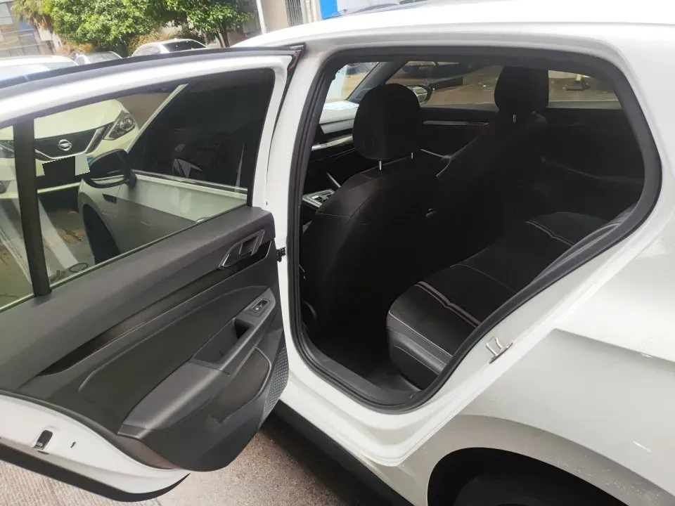 2023 Volkswagen Golf 1.4T 150HP L4 7DCT,autocango,china used car exporter,china ev exporter,chinese used car exporter,chinese used ev exporter