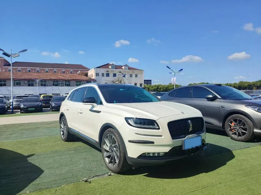 2021 Lincoln Nautilus 2.7T 322HP V6 8AT,autocango,china used car exporter,china ev exporter,chinese used car exporter,chinese used ev exporter