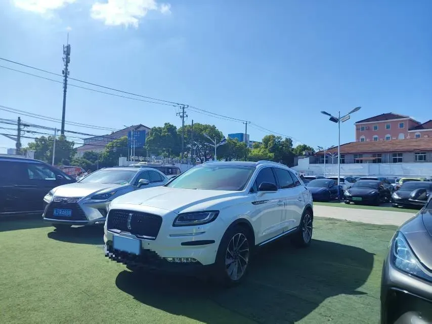 2021 Lincoln Nautilus 2.7T 322HP V6 8AT,autocango,china used car exporter,china ev exporter,chinese used car exporter,chinese used ev exporter