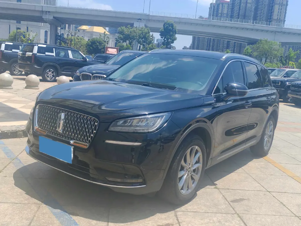 2021 Lincoln Corsair 2.0T 245HP L4 8AT,autocango,china used car exporter,china ev exporter,chinese used car exporter,chinese used ev exporter