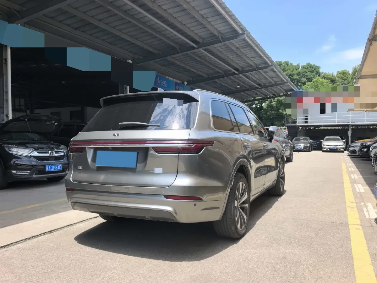 2020 Li ONE Range Extended 131HP REEV 40.5KWH,autocango,china used car exporter,china ev exporter,chinese used car exporter,chinese used ev exporter
