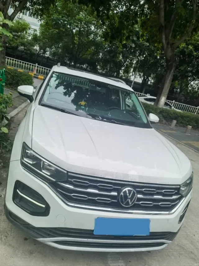 2019 MINI CLUBMAN 1.5T 102HP L3 6AT,autocango,china used car exporter,china ev exporter,chinese used car exporter,chinese used ev exporter