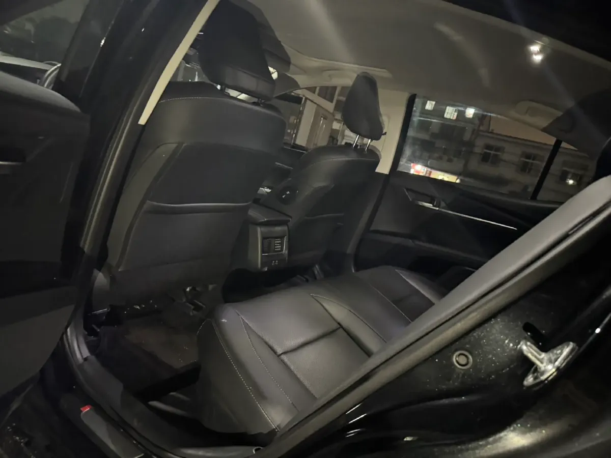 2026 Toyota Camry 2.0L 152HP L4 E-CVT Hybrid,autocango,china used car exporter,china ev exporter,chinese used car exporter,chinese used ev exporter